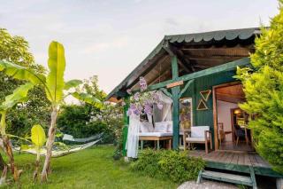 Etenna Beach Bungalows - 1