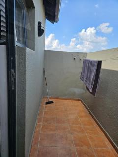 Modern En-suite bedroom wPrivate Bath - Vosburg - 8