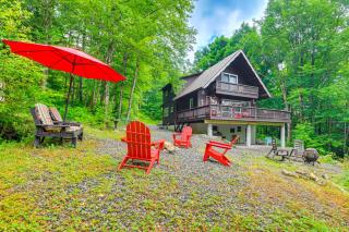 Pet-Friendly Home with Deck 4 Mi to Jay Peak Resort - Montgomery Center - 0
