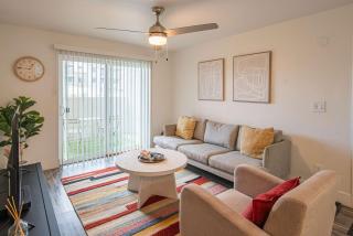 Desert Chic Apartment - Tempe - 0