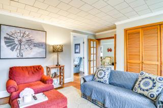 3 Blocks to Lake Ontario Getaway in Cape Vincent! - 2