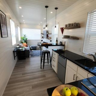 Barossa Valley Station Patio 1br Downtown - Fredericksburg - 1