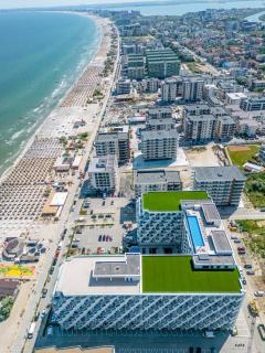 Tropicana - Infinity Pool & Spa Resort - Mamaia Nord – Năvodari - 4