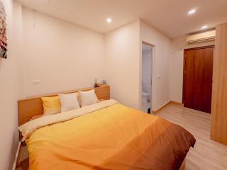 Modern Design ApartHotel 5 At Hanoi Old Quarter - Hanoi - 7