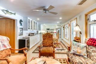 Dock, Deck and Fire Pit Lakefront Home in Walker! - Walker - 6