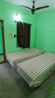 Sri Ranga lodge - Mettuppālaiyam - 1