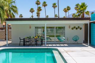 Alexander Sunrise by ACME House Company - Palm Springs - 9
