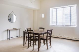 Flexhome Westown 1BR RS2 near Fiserv and Theater District - Milwaukee - 4