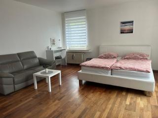 3 Zimmer Whg in Hannover in Zentrum nähe mit Balkon - Hannover - 0