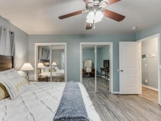 OKC NW 91st Private Home Quiet Neighborhood Pet-Friendly - Oklahoma City - 1