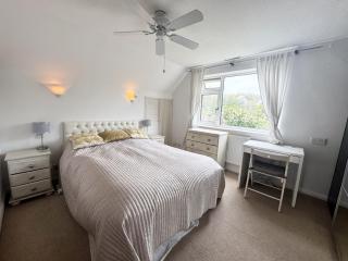 4 Bed with parking, ideal for families - Marlow - 8
