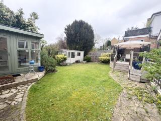 4 Bed with parking, ideal for families - Marlow - 3