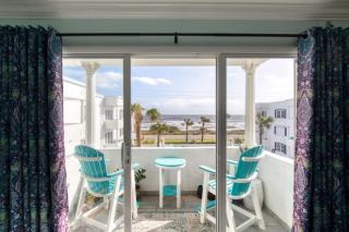 Oceanfront Elysium with a pool - 8