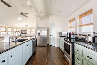 Spacious 6BR House with Views - Bolivar Peninsula - 6