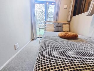 C1 Shibuya new hotel, 2 bedrooms and 1 living room, 7 mins to ST Max 6P 渋谷全新酒店 全新装修 两室一厅 交通中心 车站7分钟 最大6人 直达新宿 涉谷 表参道 品川 池袋 上野 代代木 银座 原宿 - 1