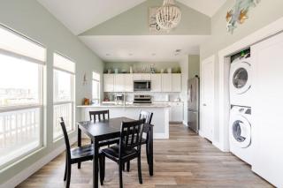 King Bed, Fireplace. Sleeps 8 - Bolivar Peninsula - 0