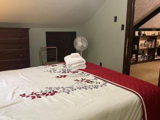 Cozy Catskill Mountain Cabin - Margaretville - 6