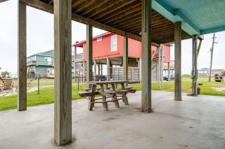 Gulf View 3BR 2BA Steps to Beach 2 King Beds - Bolivar Peninsula - 4