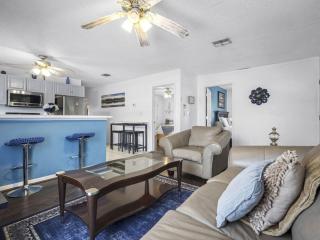 Spacious Stay, Family Comfort, Quiet Escape - 6