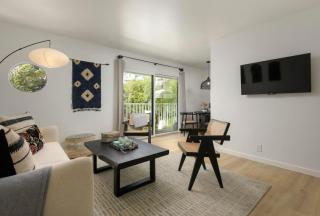 Sunny Getaway and 10 Min to SB - Summerland - 0