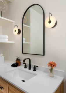 Sunny Getaway and 10 Min to SB - Summerland - 1