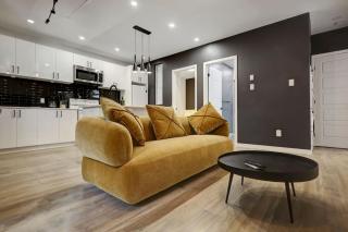 Vibrant 4BR 2BA Retreat in the Plateau - Montréal - 9
