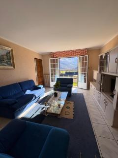 Villa avec piscine face aux Pyrénées - 2