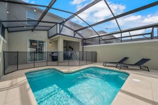 2416 Luxury & Magic: Pool Home at Storey Lake! - Kissimmee - 0