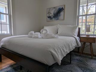 New! Renovated 2br1ba Near Ncssm - Durham - 0