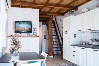 Acqua Chiara Beachfront Home - 3