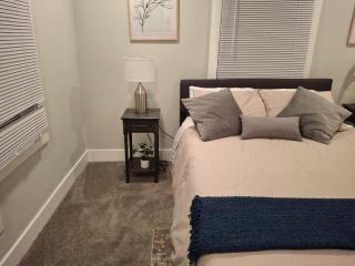 Furnished oversize Rooms in a Home - Atlanta - 1