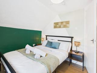 Whitehaven Hideaway - Sleeps 2 - Cosy Escape - 2