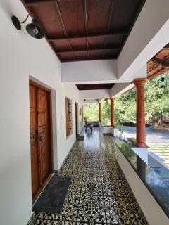 Pete's Inn - Nedumbassery - 3