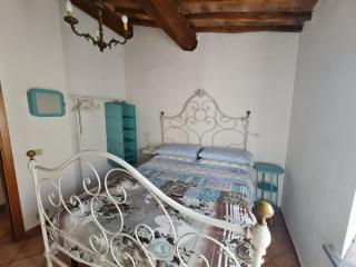 Exploring tuscany - Chiesina Uzzanese - 4