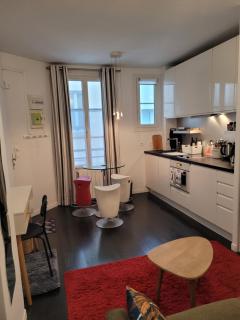 Studio calme proche Montmartre et Batignolles - Metro 13 et 14 - Parijs - 0