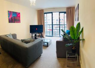 Cozy 2 Bedroom Flat with Free Parking - Birmingham - 0