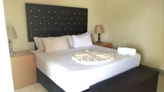 Apple Guesthouse - 8