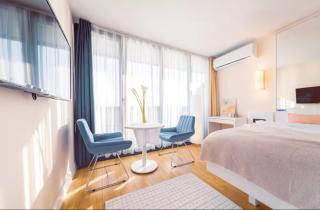 PANORAMA Suites - City Center & Sea View - Batumi - 5