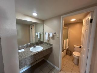 Motel 6 Selma, CA - 5