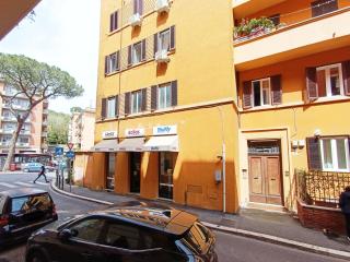 LAVINIA VATICAN HOME - Roma - 2