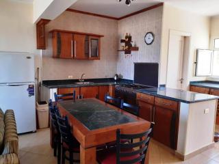 It has a very good looking view for sea and pool - 6