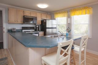 Hunnicutt House by Carolina Beach Realty - Kure Beach - 4