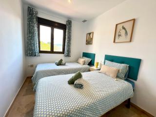 Urban Retreat with Views & Terrace - Málaga - 6