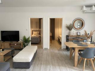 Melinta Apartment Near Athens Airport, Rafina Port & Sea - 1