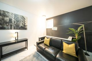 Space Needle Downtown Modern Top Story Penthouse - 6