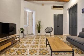 3-Bedroom Apt - 3min to Seafront - High speed WiFi - Sliema - 8