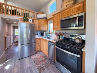 Apple Blossom Bungalow - Sequim - 5