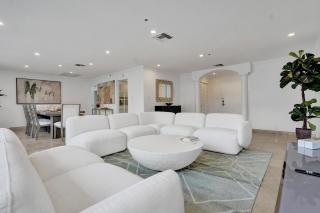 Luxury 2BD Penthouse with Beach Access and Resort Amenities PH6 - 9