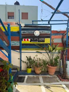 2-Bedroom Blue & White House with Garden and Beach - Platanias - 9
