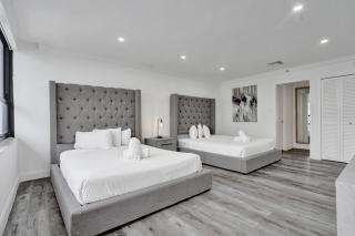 Ocean View 2BD Penthouse Beach Service PH-6 - Miami Beach - 1